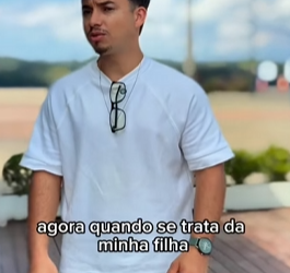 T1422006 Ela acha que manda na casa que não dela