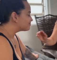 T0300003 Cuidado com amizade por interesse part2