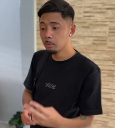 T1321004 Criança pede uma mulher rica em casamento. part2