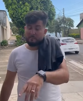 T1110014 Ele negou sua filha na frente de sua amante pensando que ele iria se safar part2