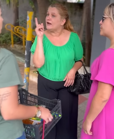 T1310009 Nunca fale mal dos filhos dos outros, pois você não sabe como será seu. part2