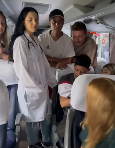 T1310010 Ação dessa mulher no ônibus foi muito inteligente. part2