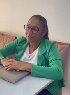 T2709014 Essa senhora foi humilhada por sua aparência em entrevista de emprego veja no que deu! part2