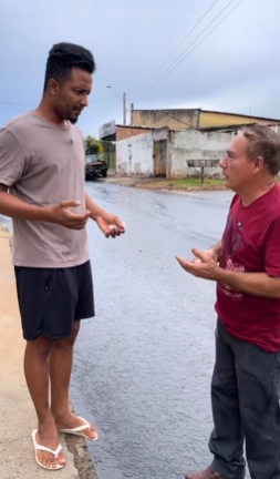 T2709016 Esse homem fez um teste de honestidade com esse vendedor de laranja. teve uma grande surpresa! part2