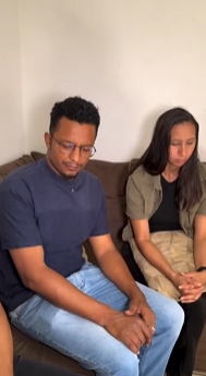 T2709021 Ela provou ser muito honesta ganhou uma grande recompensa por isso! part2