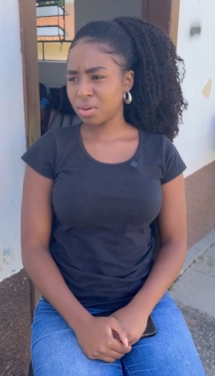 T0602015 Essa mulher era muito boa, mais ninguém comia na casa dela por este motivo