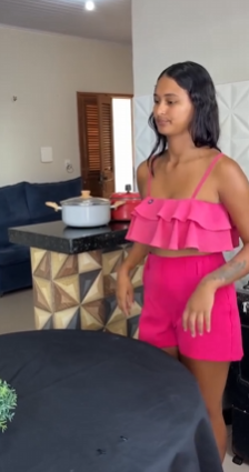 T2215002 Esposa coloca moral no marido part2