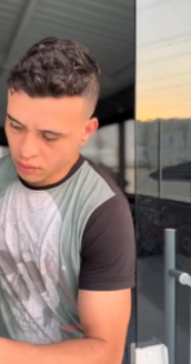 T0715013 Encanador pede milionária em casamento por engano part2