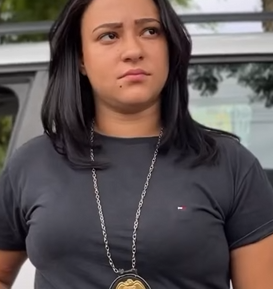 T0700001_Nunca mexa com filha de um comandante