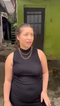 T0614040 Aproveitou que sua vizinha se descuidó para fazer part2