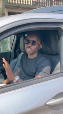 T0620002 Sua vizinha era feliz ela queria mesmo com seu