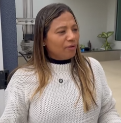 T1703018_Apresenta sua esposa como irmã, sua nova namorada._part2