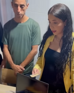 T1321001 Empresário coloca funcionários prova eles ganham uma surpresa. part2