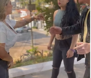 T1321002 Ela confiou cegamente na amiga, mas não esperava por isso! part2