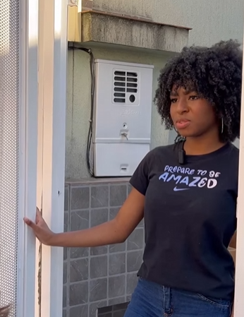 T1920010 Pai corrige sua filha sem princípios part2