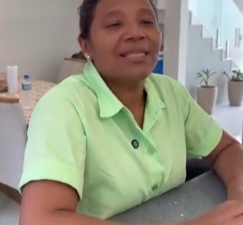 T1721009 Só tinha uma xícara para servir café então vizin part2