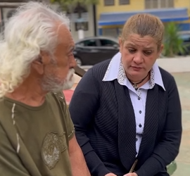 T1325002 Incrível como filho abandonou pai na rua por causa de sua ambição, mas ele não imaginava que acabaria assim. part2