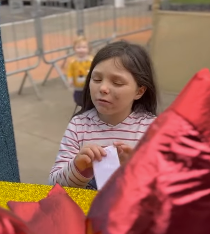 T0702033 Nem todas as crianças são felizes no Natal part2