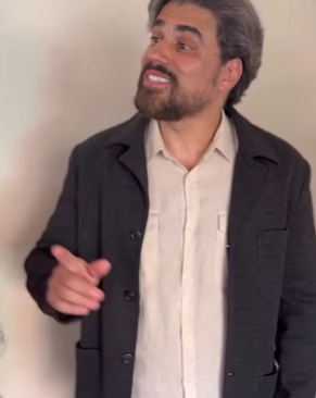 T0702012 Aluna mexe com professora errada part2