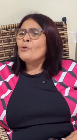 T1118003 Eles tentaram vender casa dela como se ela nem existisse