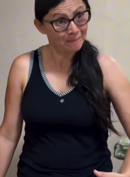T1118011 Ele traiu ainda vai ter um filho fora do casamento
