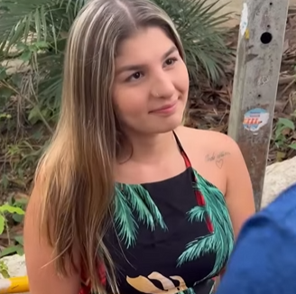 T1304001 Roubei uma mulher, mas ela pediu algo que eu não esperava. part2