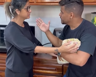 T2102019_Ela ab4nd0nou criança no meio da rua, mas ela não esperava que isso fosse acontecer_part2