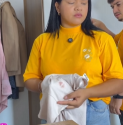 T2806001 Descobrindo traição da goma mas dolorida