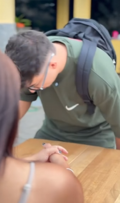 T2806006_ Ela teve oque mereceu