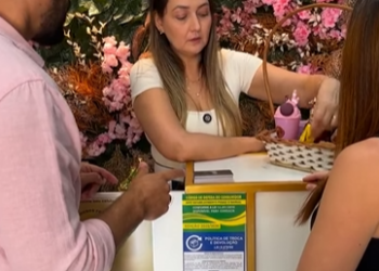 T2906018 verdadeira amizade apoia, não tira vantagem… part2