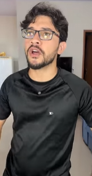 T2209008 Mulher do patrão humilh@ empregada se surpreend& com atitude dele part2