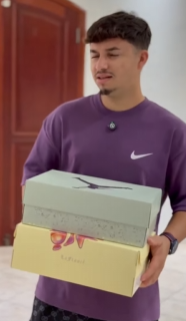 T0628031 Esposa acha que pode tirar um monte de roupa do marido dar para seu filho de anos marido faz uma compra enorme no cartão dela part2