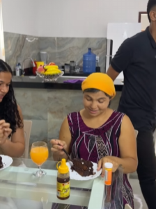 T0808013 Empregada salvou patroa miliona ria recebeu uma grande recompensa! part2