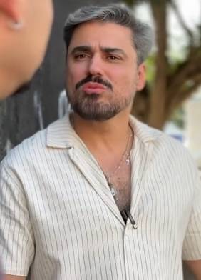 T1307022 Não pense apenas em você lembre se do seu parceiro… part2