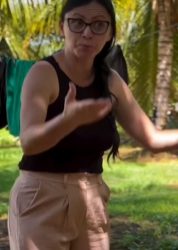 T1118029 Ciúme Sem Limites Nem as Roupas da Vizinha Escaparam! parte 2